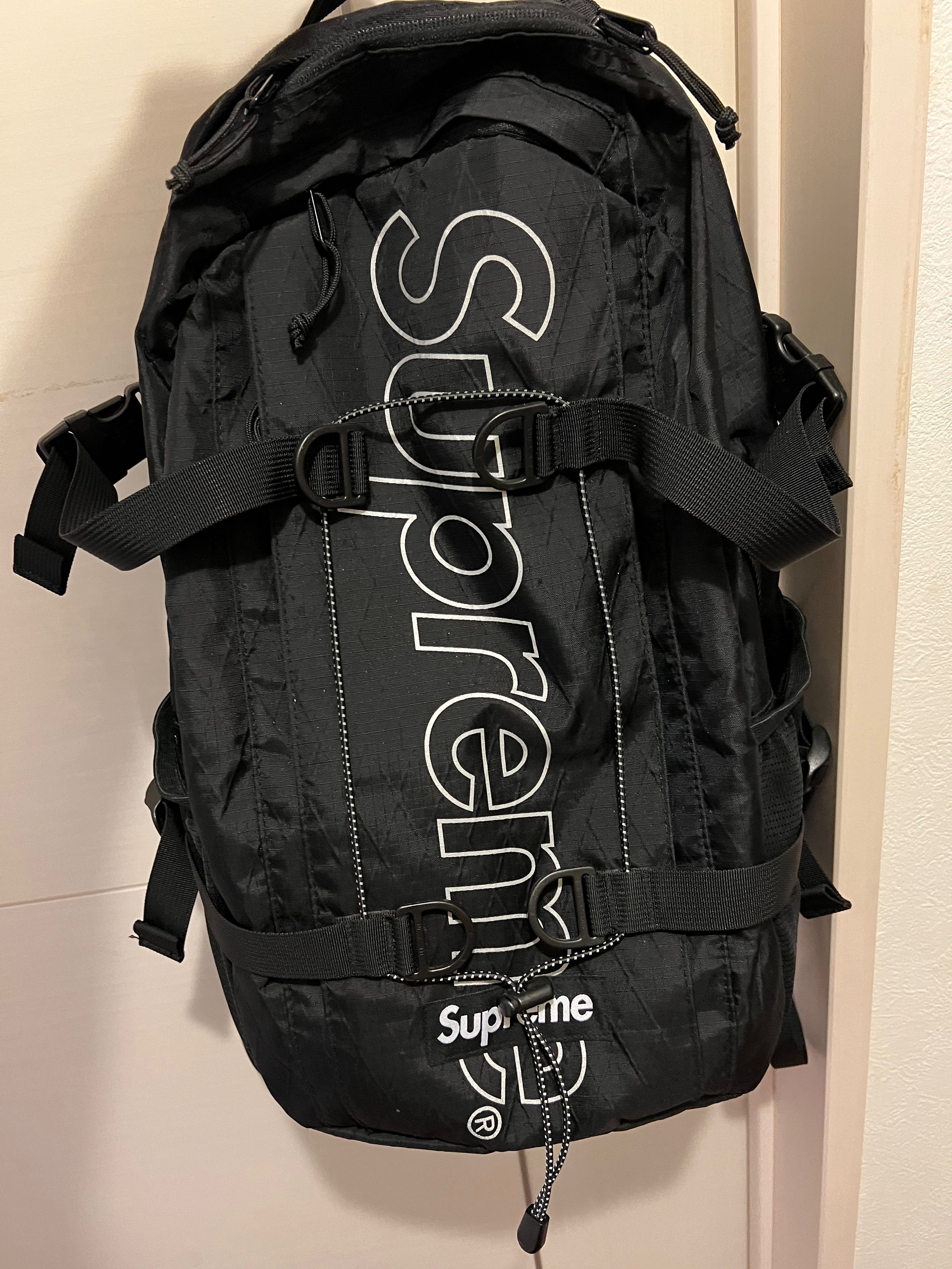 Supreme 18FW Backpack "Black"