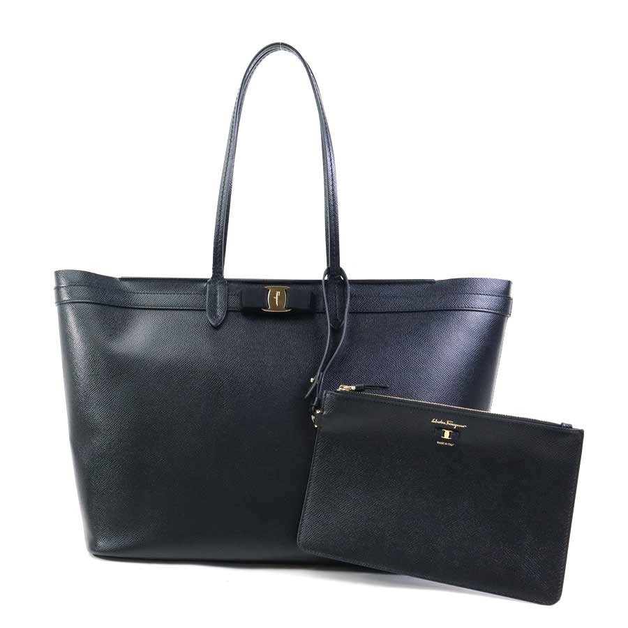 サルヴァトーレフェラガモ Salvatore Ferragamo ショルダーバッグ ヴァラリボン レザー ブラック レディース【中古】 h32340k
