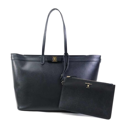 サルヴァトーレフェラガモ Salvatore Ferragamo ショルダーバッグ ヴァラリボン レザー ブラック レディース【中古】 h32340k