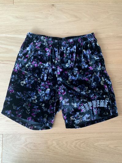 Supreme Floral Velour Short "Black"
