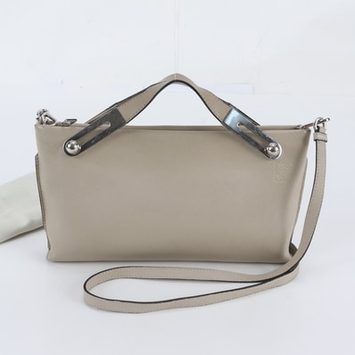 ■美品 ロエベ アナグラムミッシーショルダーバッグ レザー