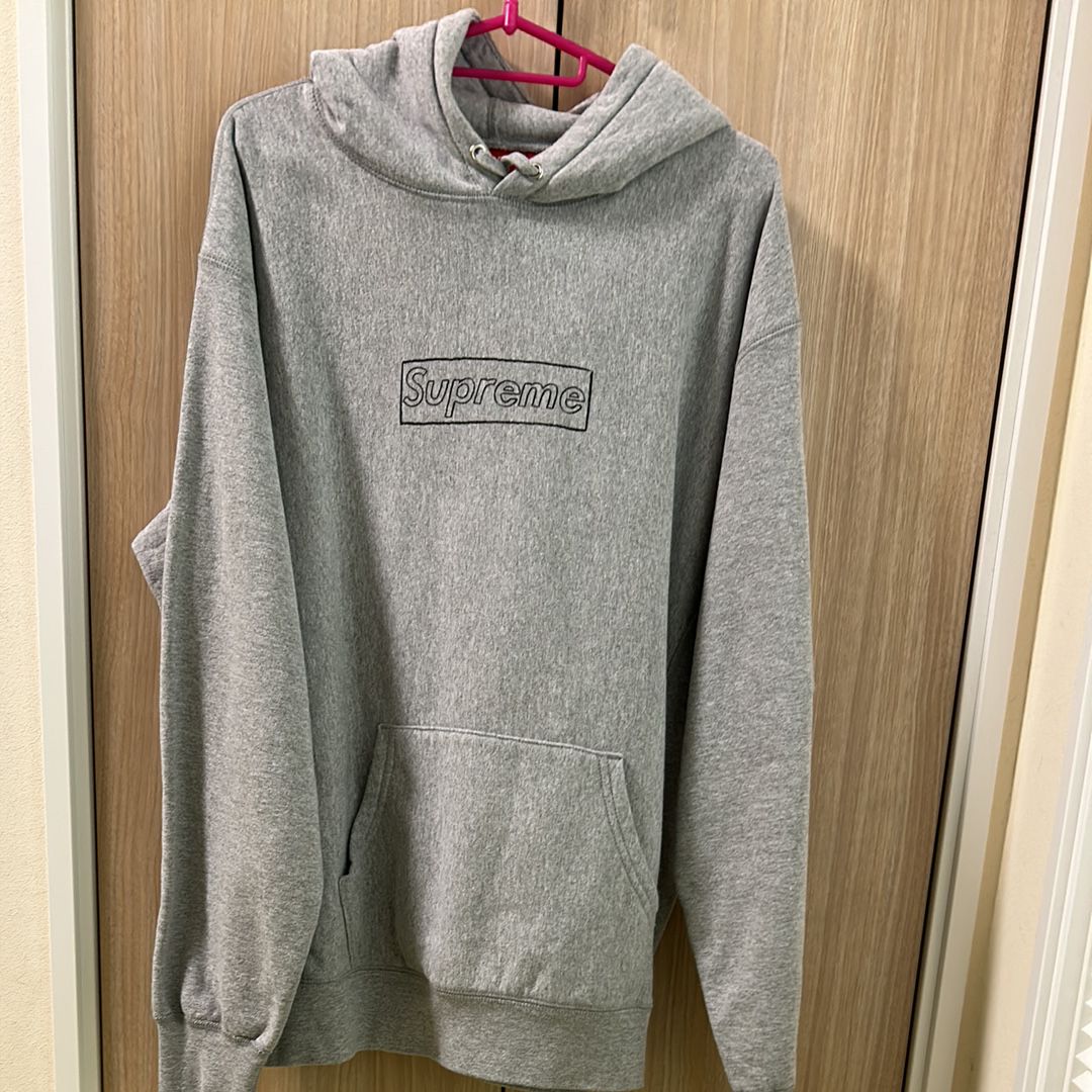Supreme KAWS Chalk Logo Hooded Sweatshirt "Grey"(2021)