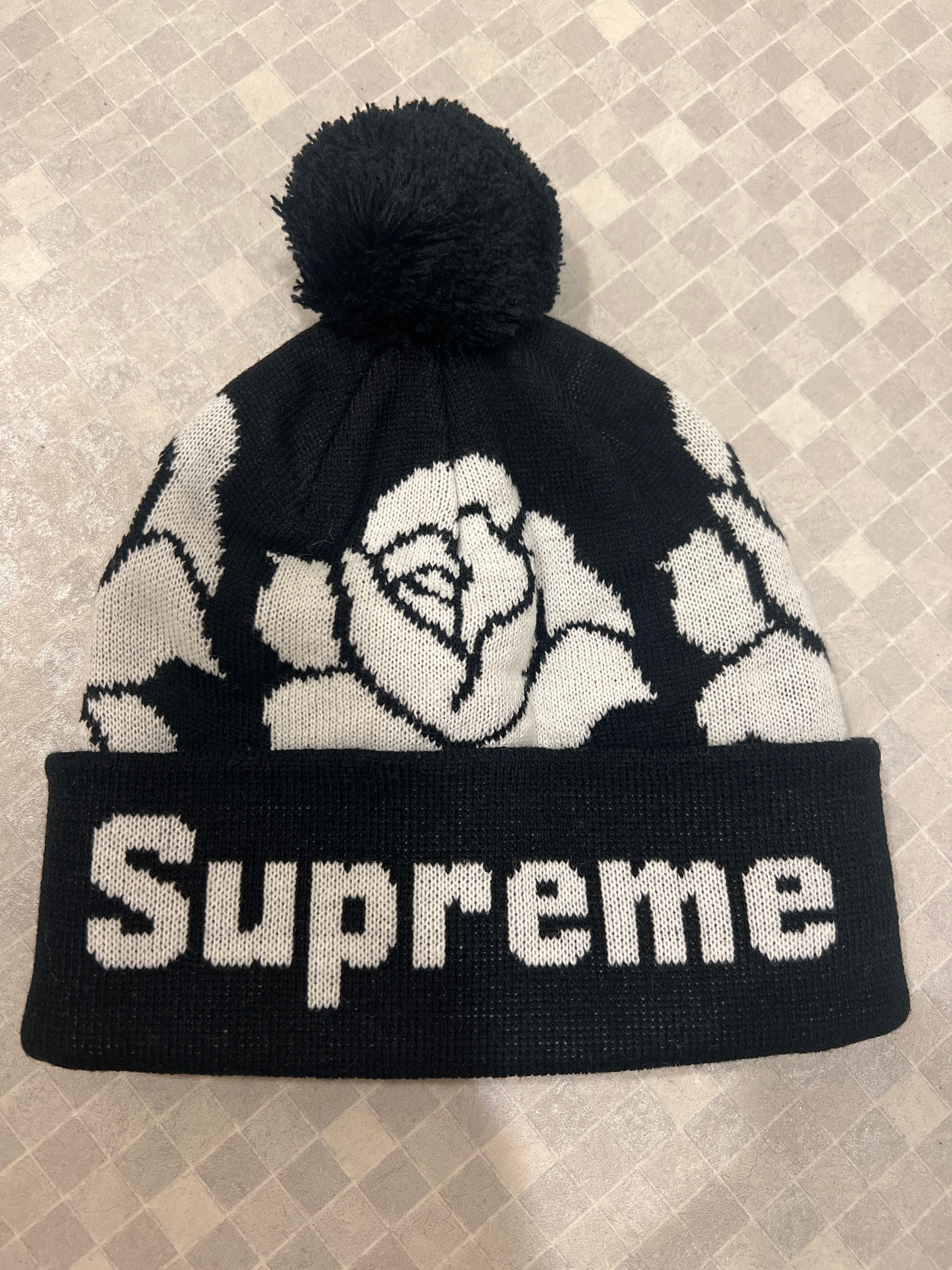Supreme Rose Beanie "Black"