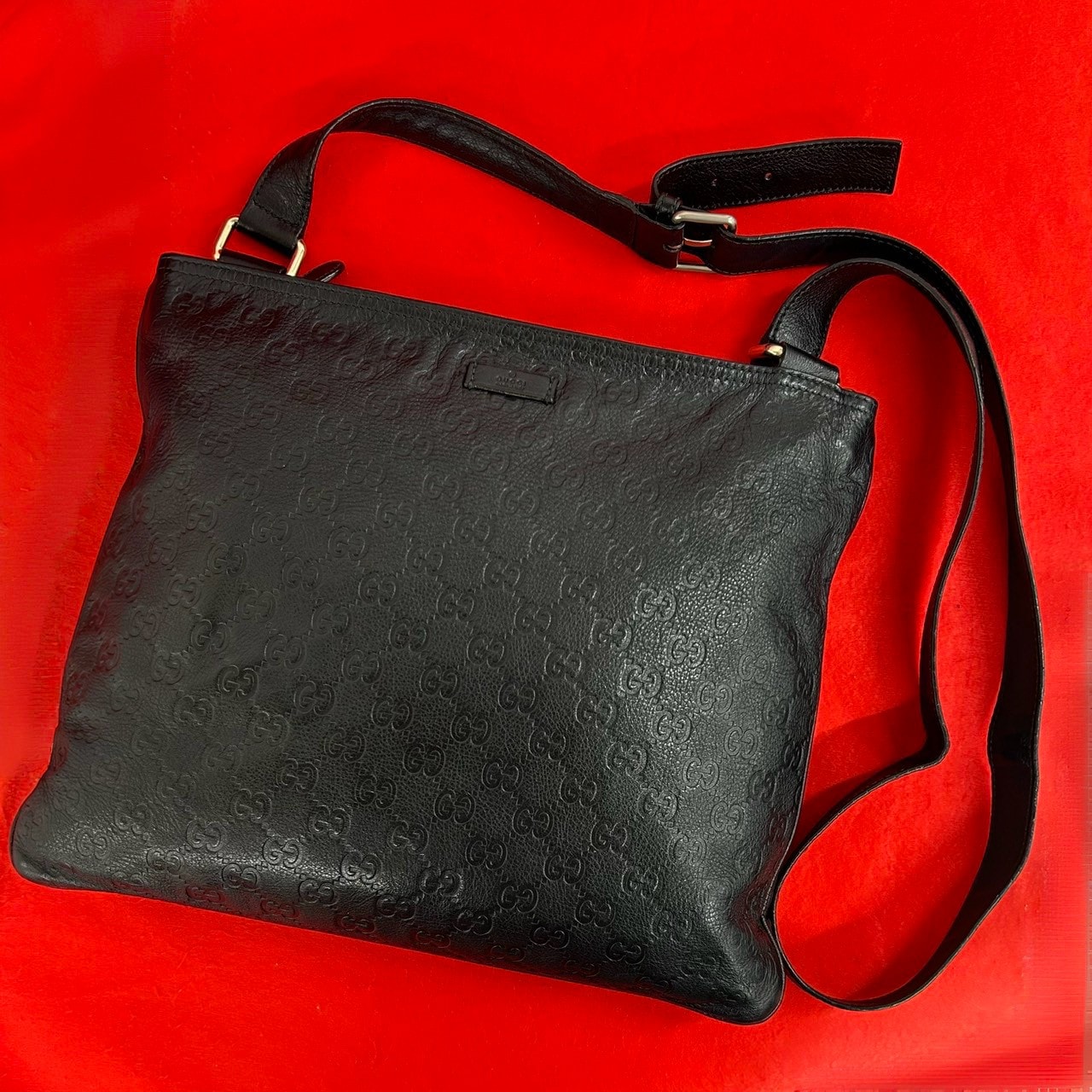 tomoグッチ　GUCCI シマレザー　美品　ショルダーバッグ　希少 B (目立った傷や汚れなし)】GUCCI グッチ シマ レザー ショルダー