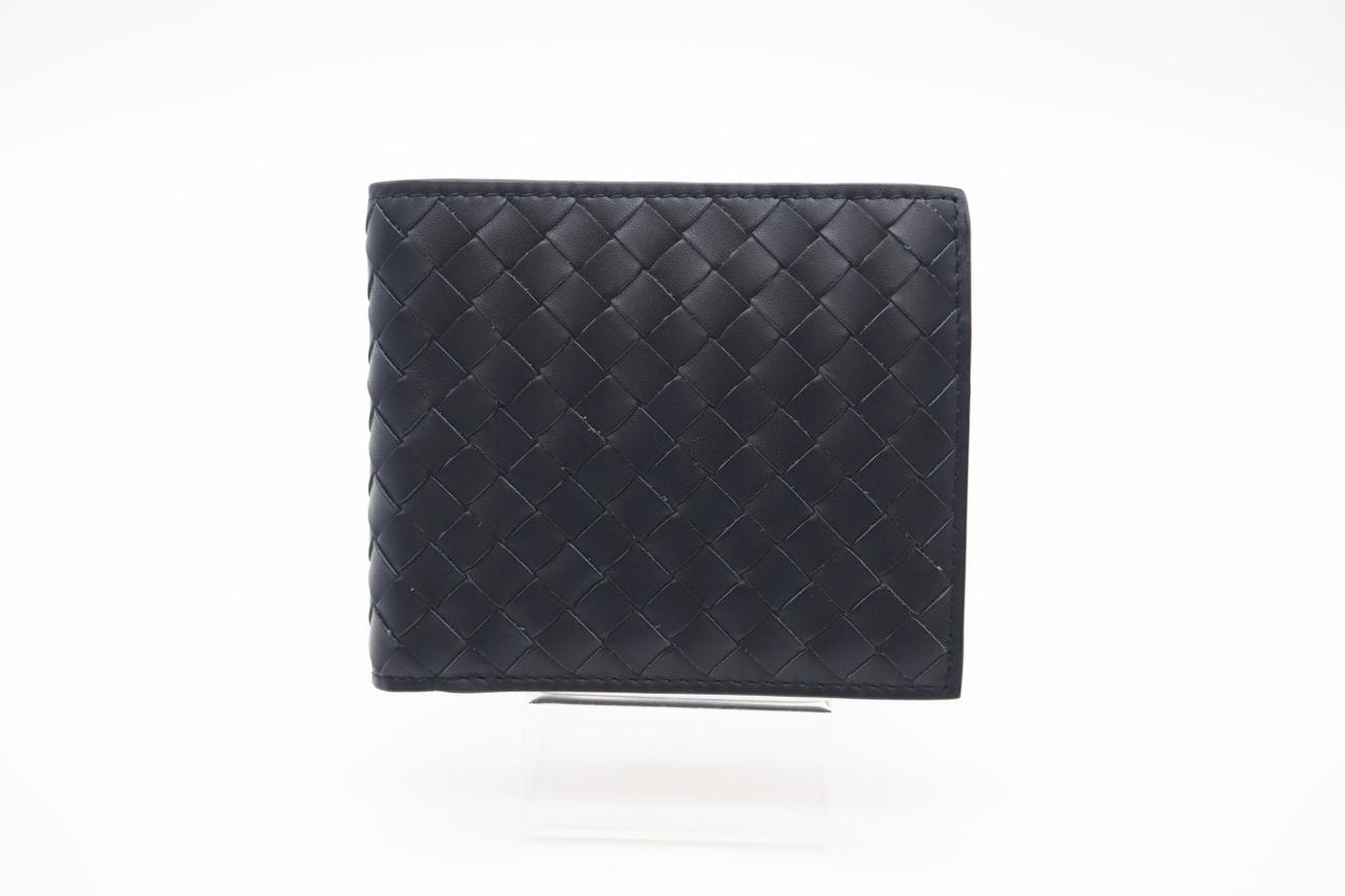 美品 BOTTEGAVENETA ボッテガヴェネタ イントレチャート小 レザー 二つ折りウォレット 193642 二つ折り財布 ネイビー レザー メンズ