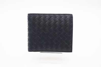 美品 BOTTEGAVENETA ボッテガヴェネタ イントレチャート小 レザー 二つ折りウォレット 193642 二つ折り財布 ネイビー レザー メンズ