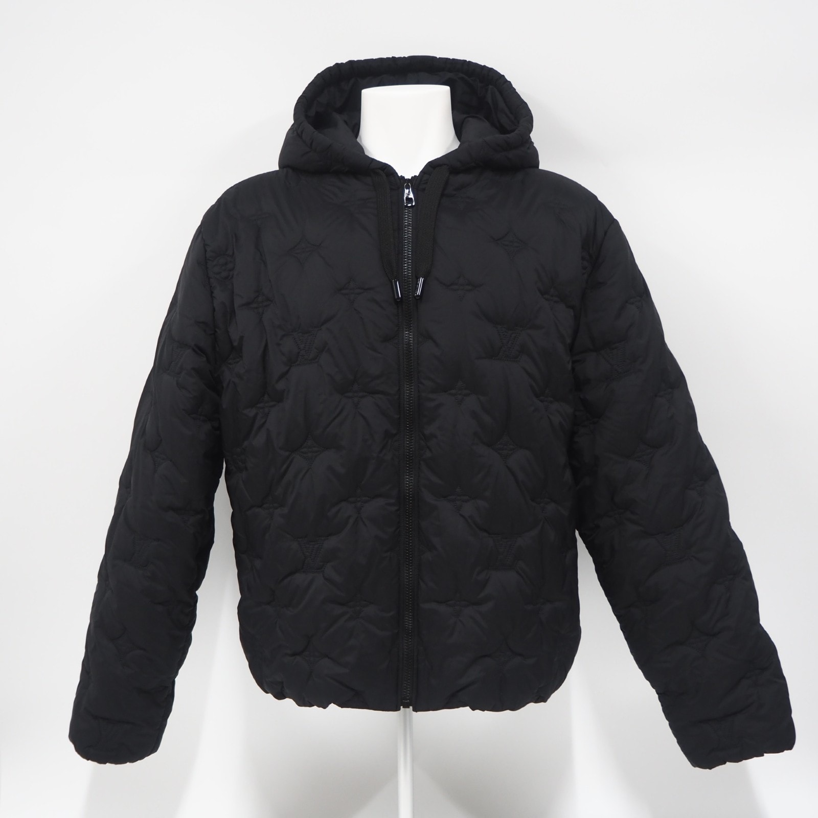 極美品 LOUIS VUITTON ルイ・ヴィトン モノグラム キルテッド フーデッドブルゾン M RM241Q DGD HQB44W ナイロンジャケット ブラック ナイロン コットン メンズ