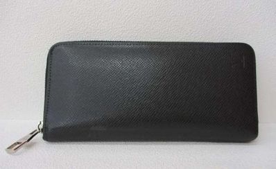 Louis Vuitton Zippy Wallet Vertical Taiga "Noir"