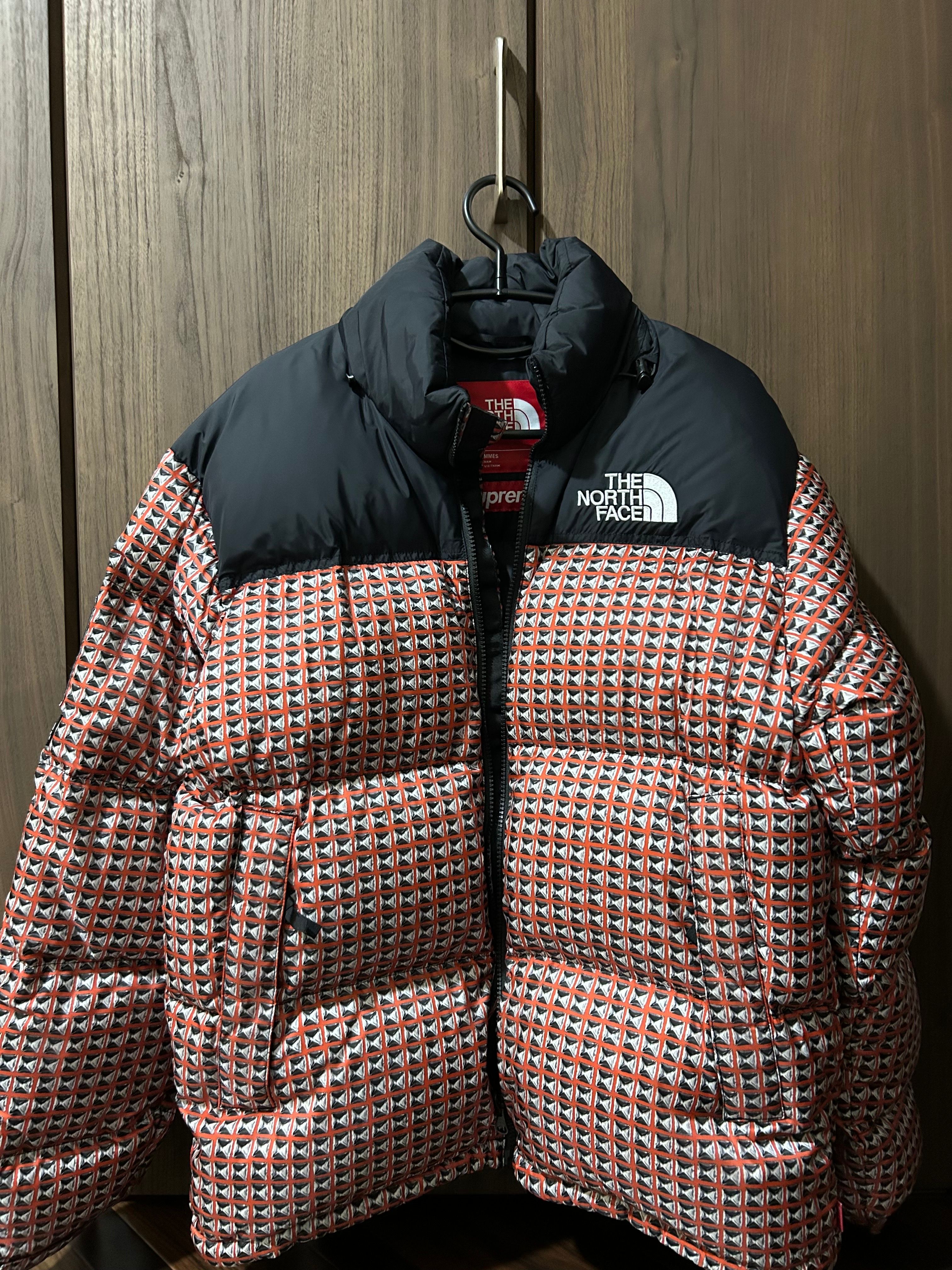 シュプリーム ザノース フェイス スタッズ ヌプシ ジャケット "レッド"