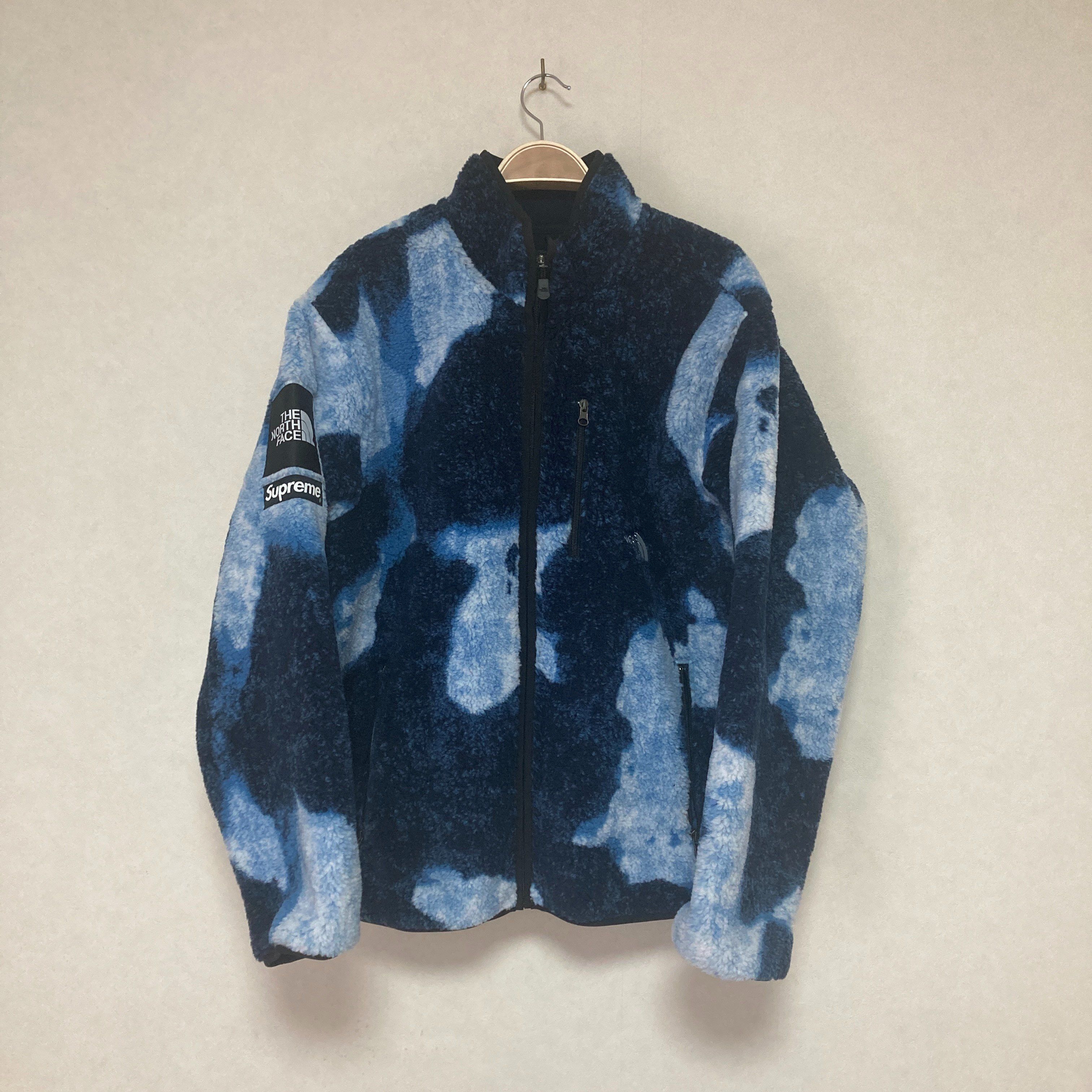 Supreme x The North Face Bleached Denim Print Fleece Jacket "Indigo"