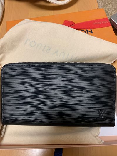 Louis Vuitton Zippy Organizer NM Epi leather
