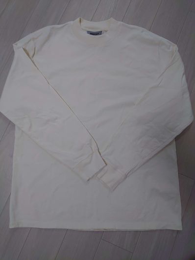 FEAR OF GOD ESSENTIALS Long Sleeve Tee "Butter cream"