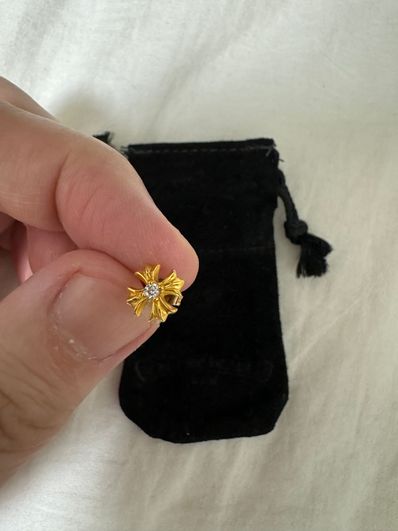 Chrome Hearts 22K CH Plus Stud Pierce W / Diamond (2.1 mm x 1st Stone) (CH Specification) 22K "Gold"