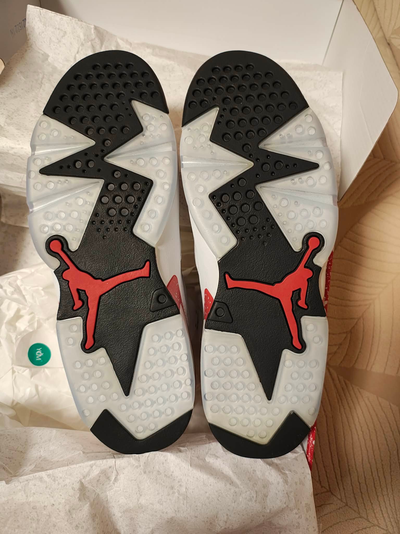 Nike Air Jordan 6 "White and University Red/Red Oreo"
