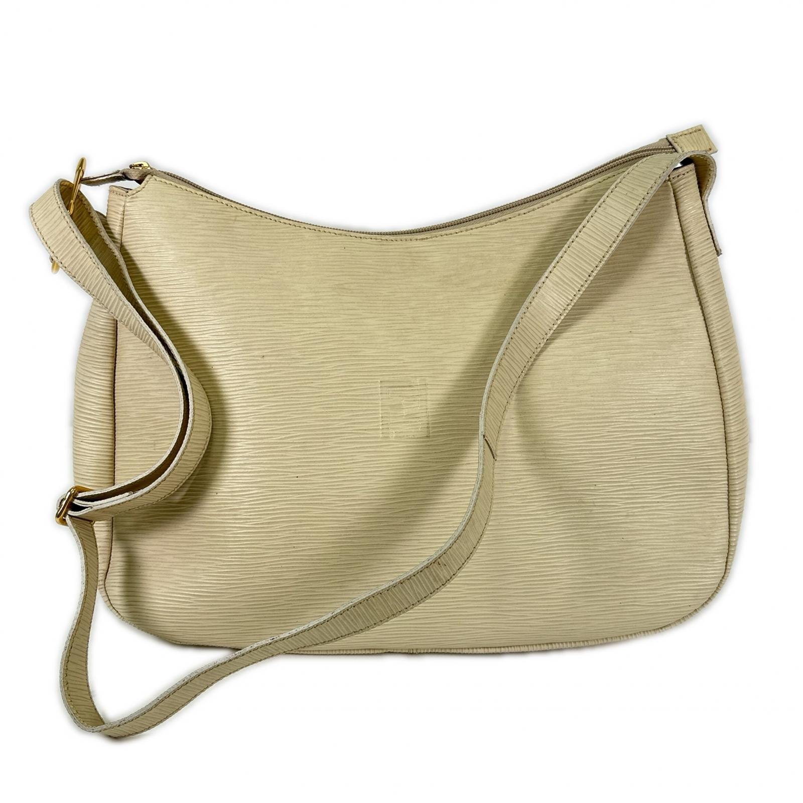 FENDI フェンディ ショルダーバッグ  ベージュ バッグ ファッション アイテム 小物 ファッション小物 レディース