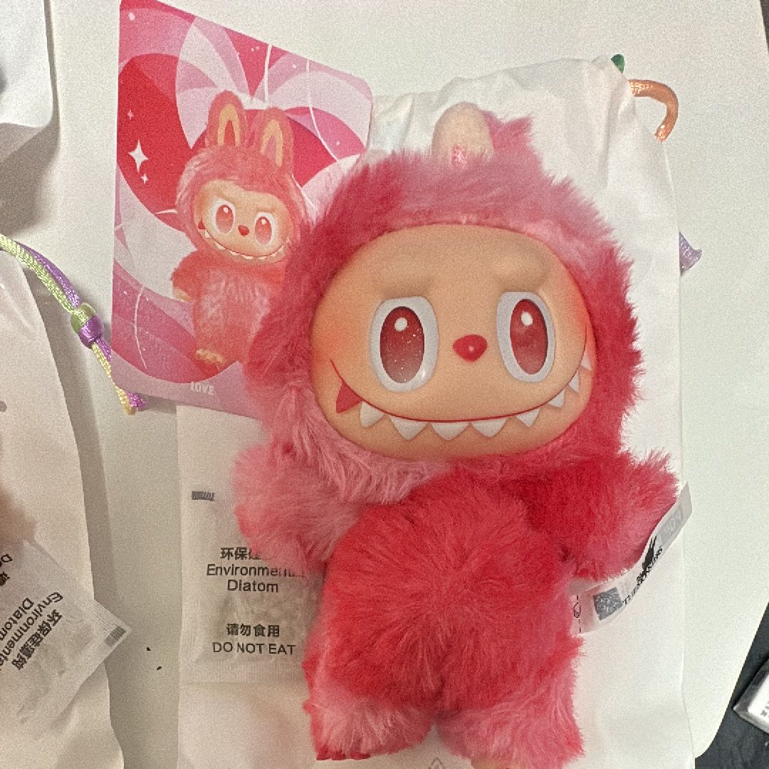 POP MART THE MONSTERS (LABUBU) Big into Energy Series Plush Pendant LOVE