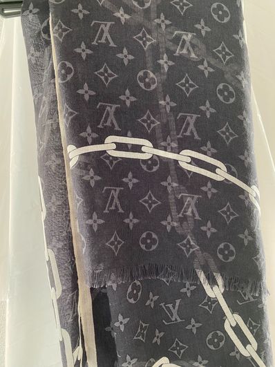 Louis Vuitton Monogram Chain Stole "Noir"