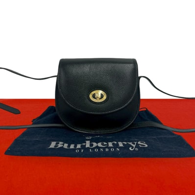 BURBERRY バーバリー ノバチェック 柄 シャドーホース ロゴ 金具 レザー ショルダーバッグ ブラック
40744