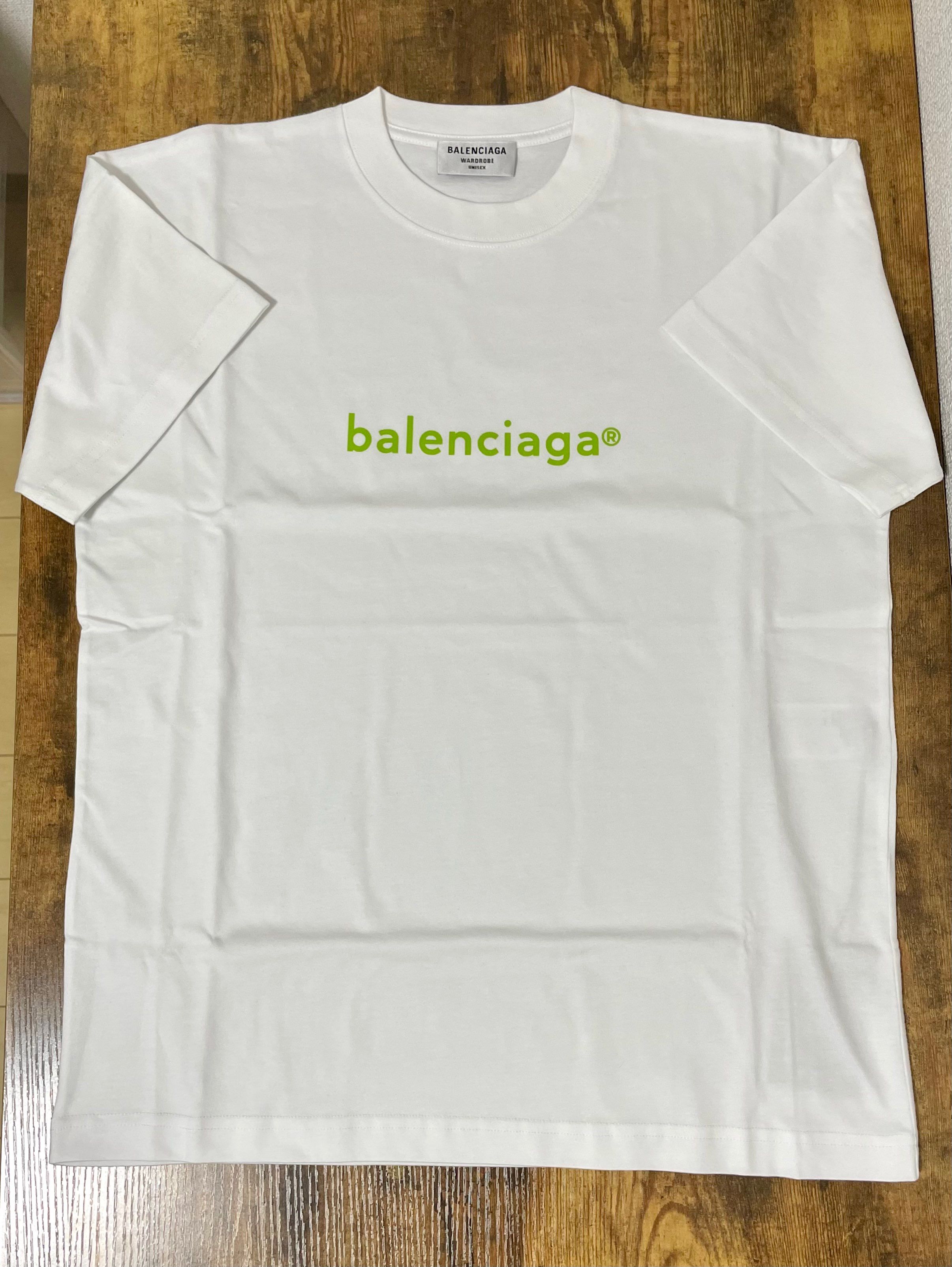 【新品】BALENCIAGA(バレンシアガ)ロゴTシャツ