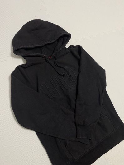 supreme cmbroidered outline パーカー