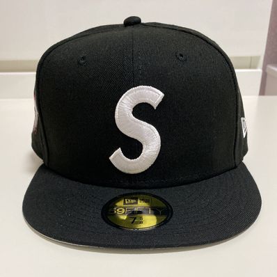 Supreme Screw Ball S Logo New Era "Black"