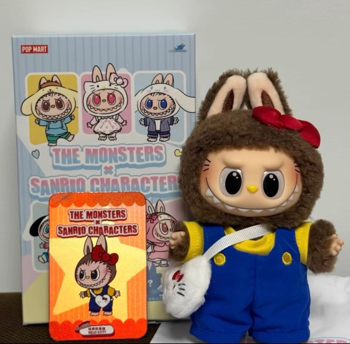 POP MART THE MONSTERS (Labubu) x Hello Kitty and Friends Series-Vinyl Plush Pendant Blind Box CLASSIC HELLO KITTY (Secret)