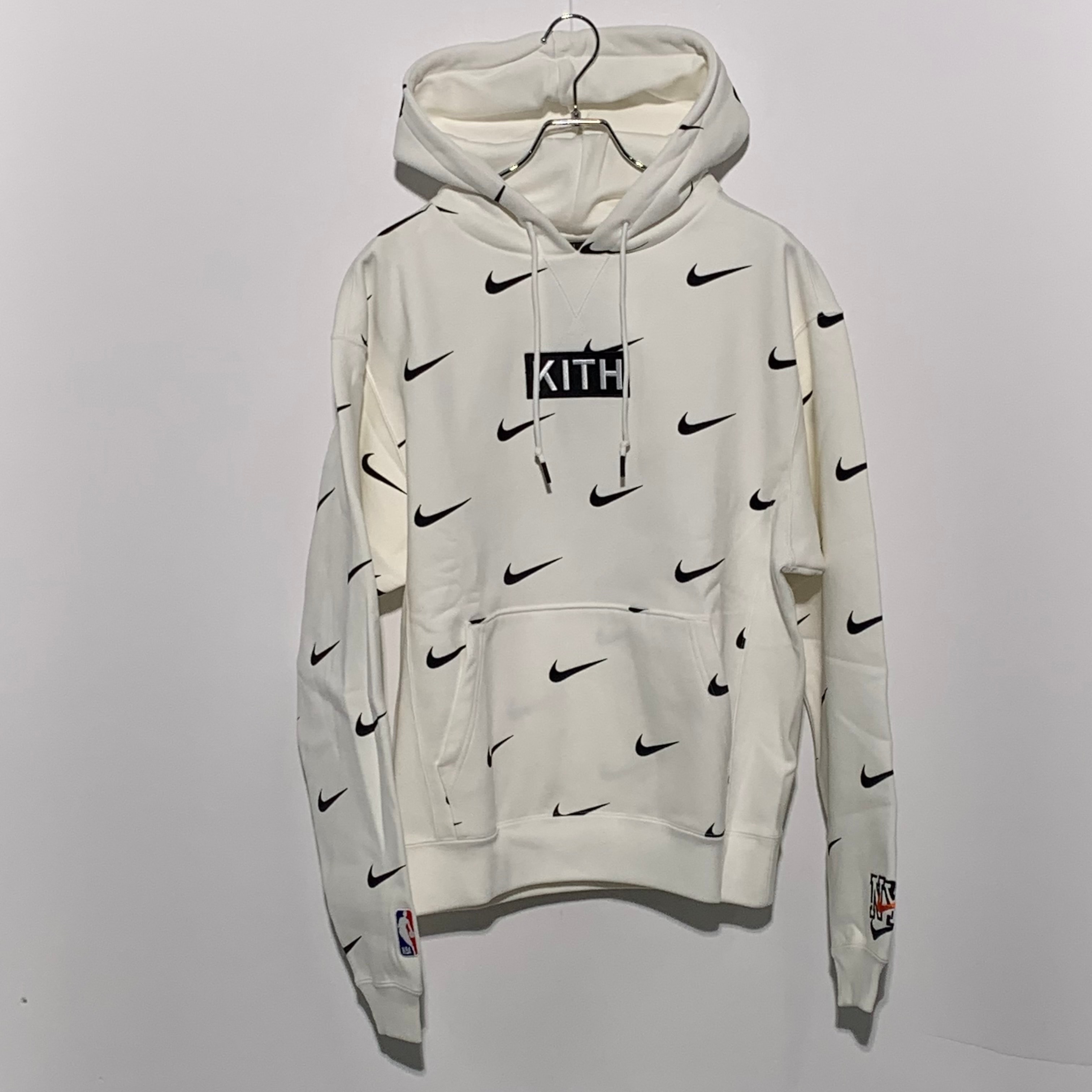 キス ナイキ ニューヨーク ニックス AOP フーディー "ホワイト"