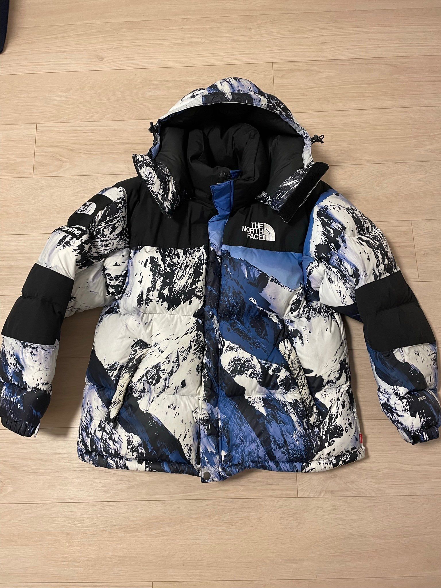 Supreme x The North Face Mountain Baltoro Jacket "Blue"