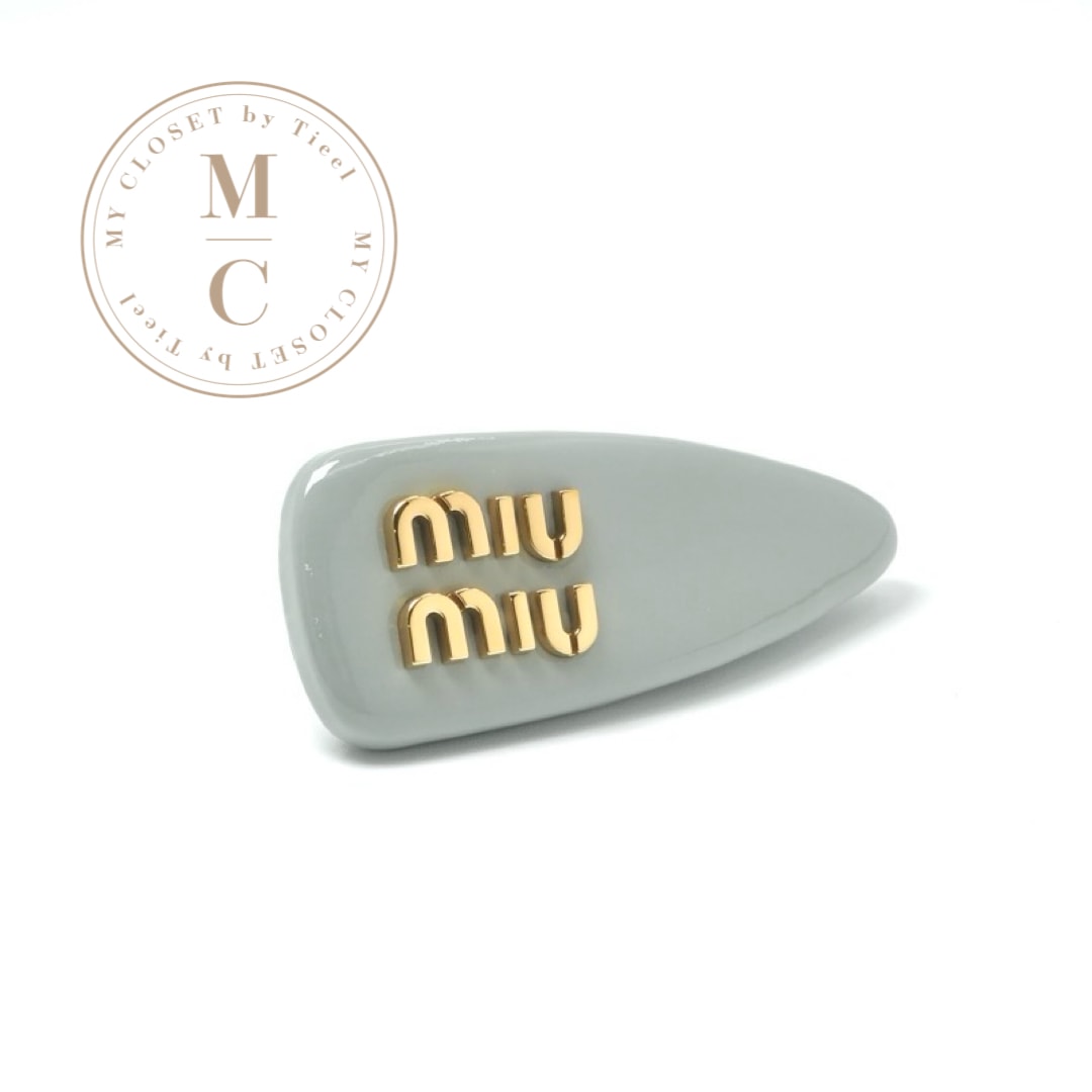 ミュウミュウ MIUMIU ヘアアクセサリー ブルーグレー ゴールド ロゴ ヘアクリップ バレッタ