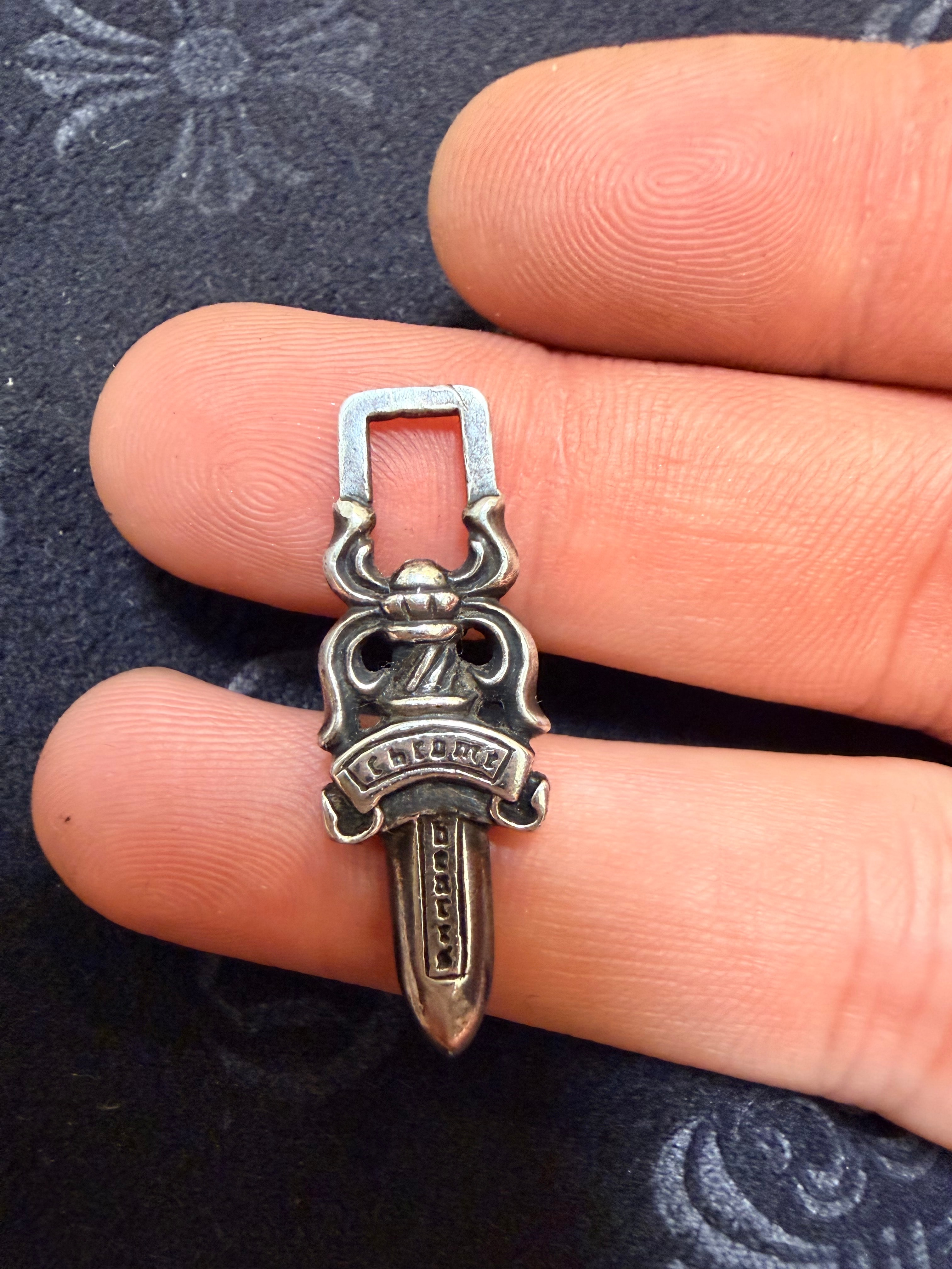 Chrome Hearts #5 Dagger Charm Zip 1 "Silver"