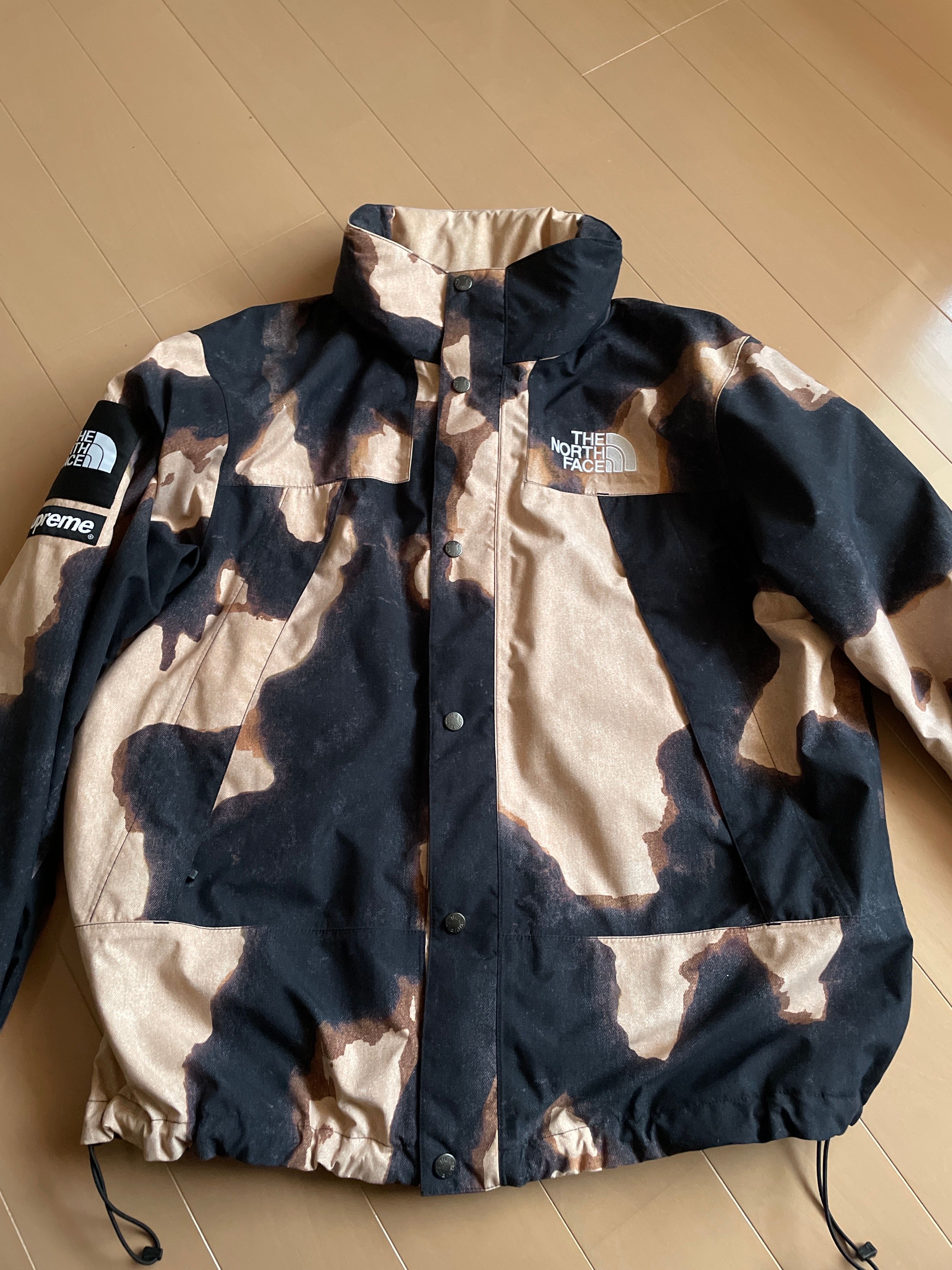 Supreme x The North Face Bleached Denim Print Mountain Jacket "Black"