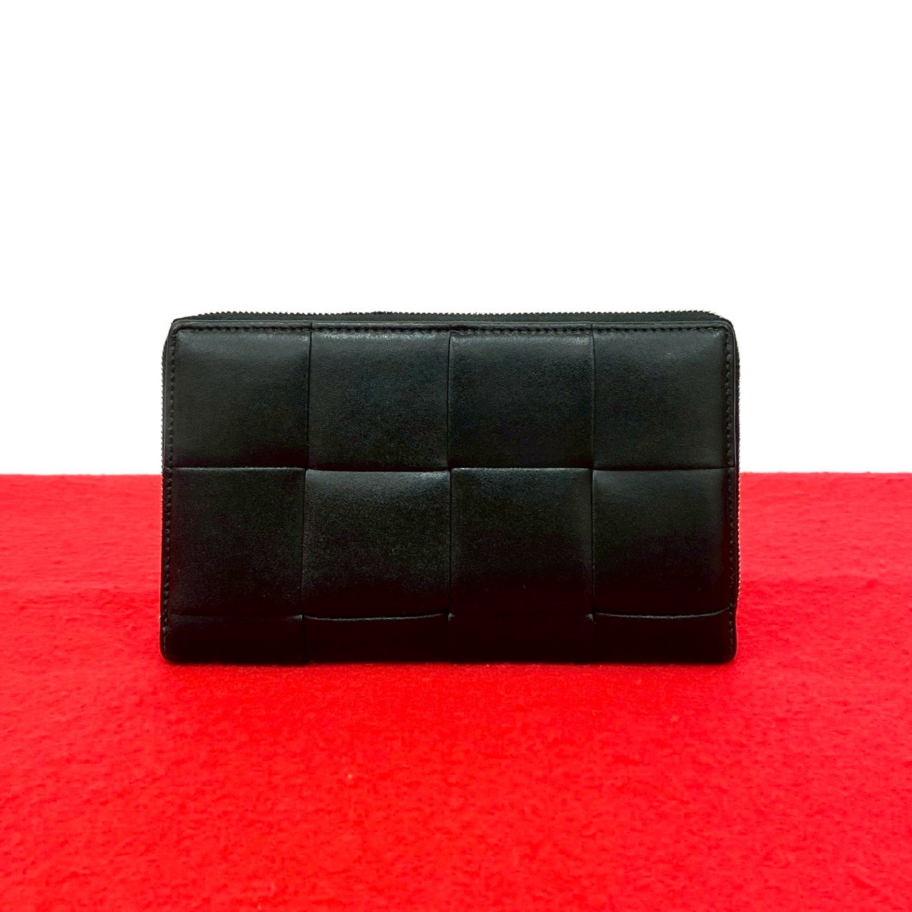 BOTTEGA VENETA ボッテガヴェネタ カセット ジップアラウンド ウォレット レザー 長財布 ブラック
 68928