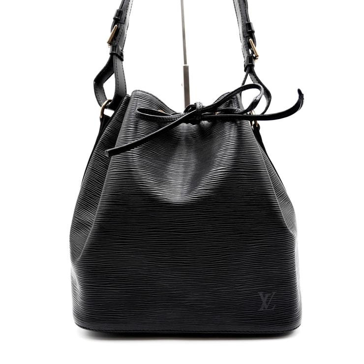LOUIS VUITTON(ルイ・ヴィトン)プチ・ノエ ヴィンテージ ショルダーバッグ 巾着バッグ エピ レザー ブラック ゴールド金具 レディース【中古】