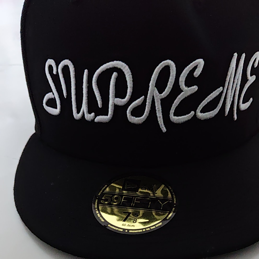 Supreme Script New Era "Black"