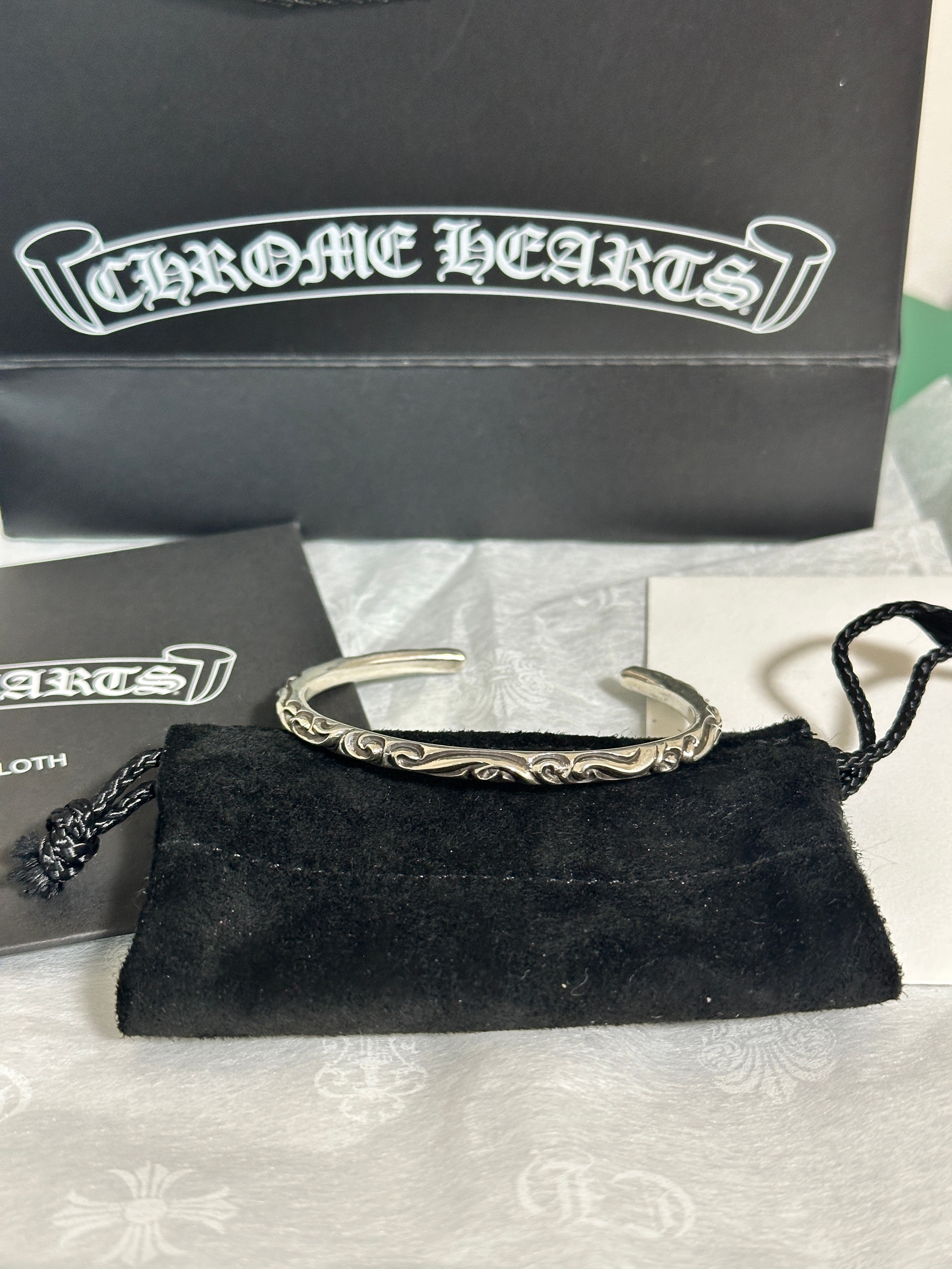 Chrome Hearts Scroll Band Bangle "Silver"