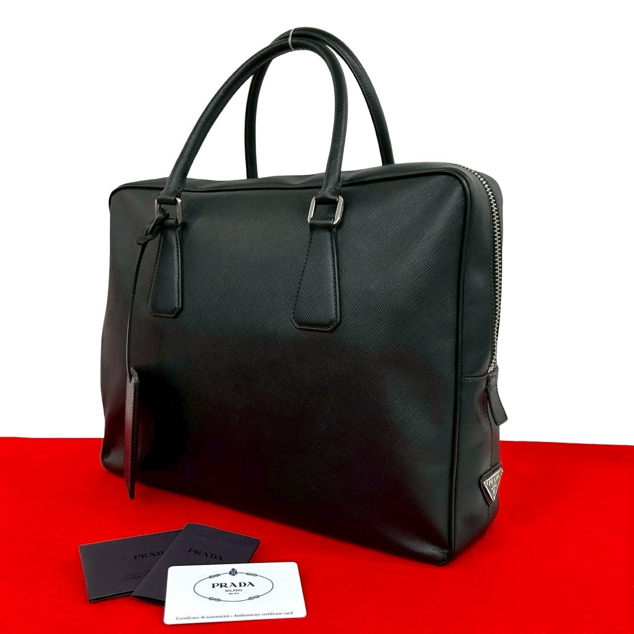 PRADA プラダ 三角ロゴ 金具 レザー ビジネスバッグ ブラック
 20132