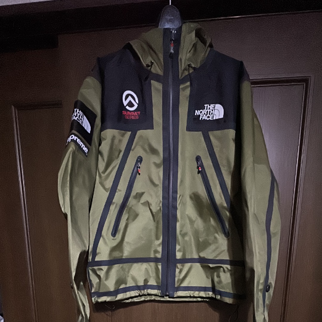 Supreme x The North Face Summit Series Outer Tape Seam Shell Jacket "Olive"