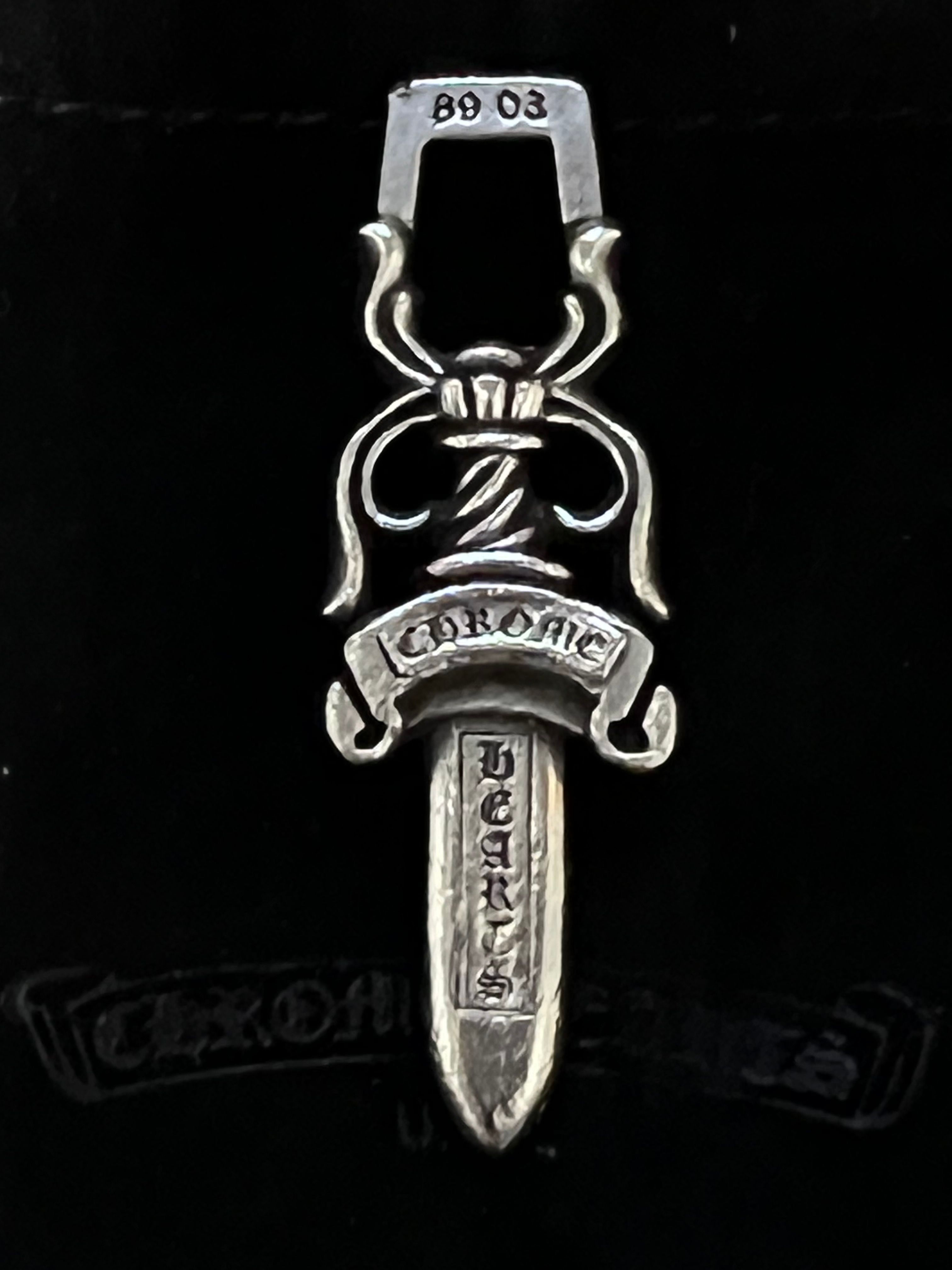 Chrome Hearts #10 Dagger Pendant "Silver"