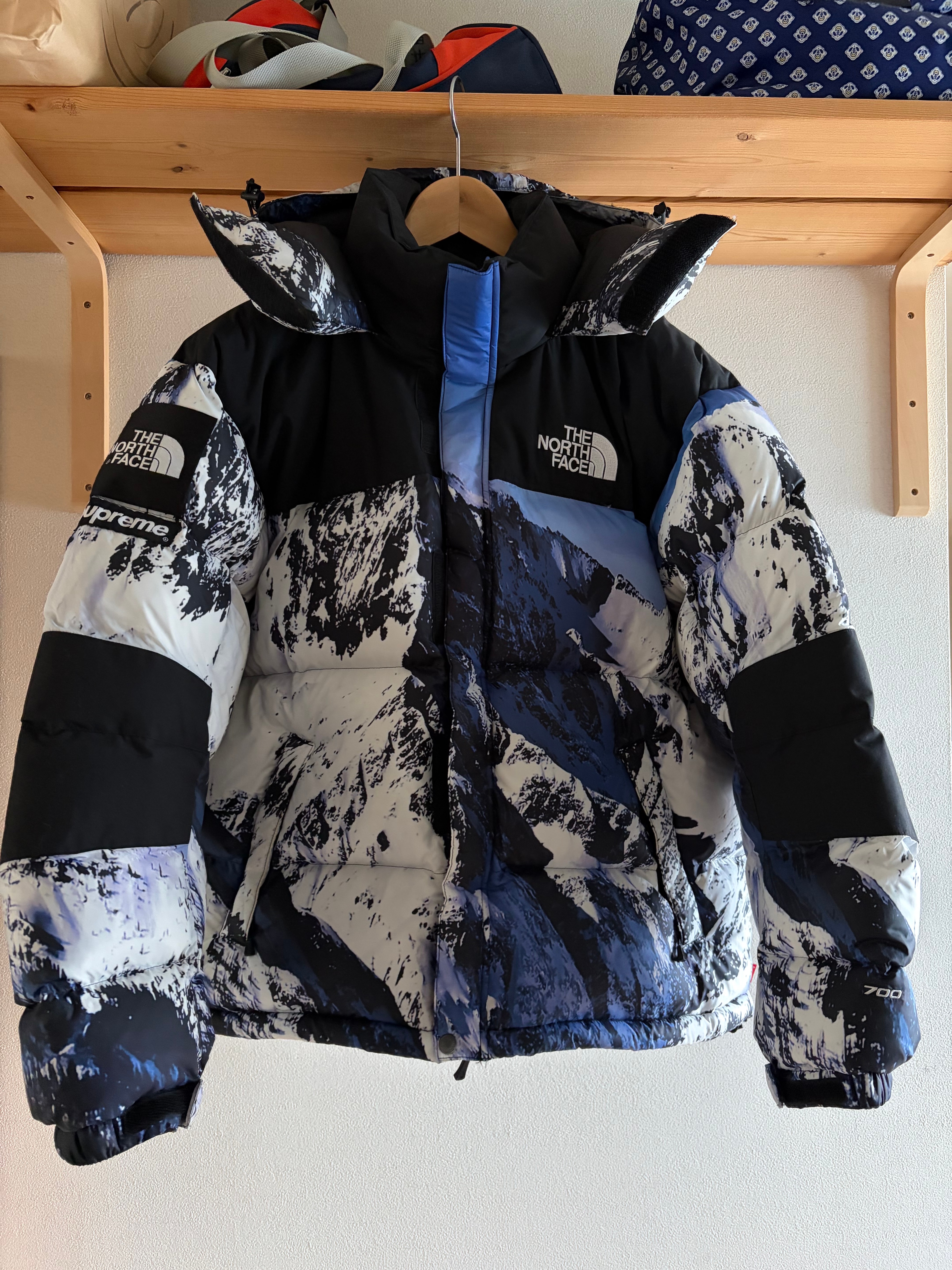 Supreme x The North Face Mountain Baltoro Jacket "Blue"