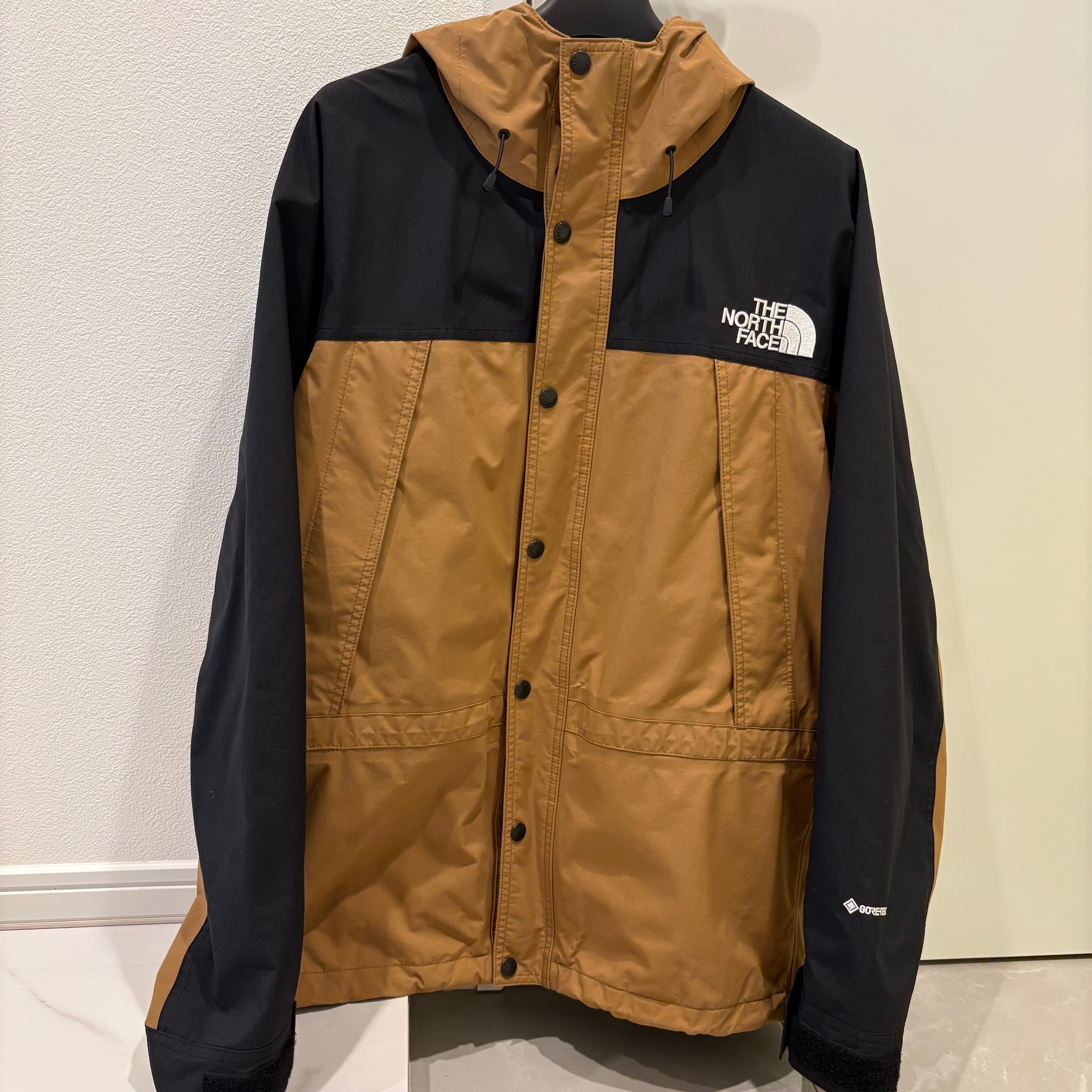 The North Face Mountain Light Jacket "Utility Brown"
