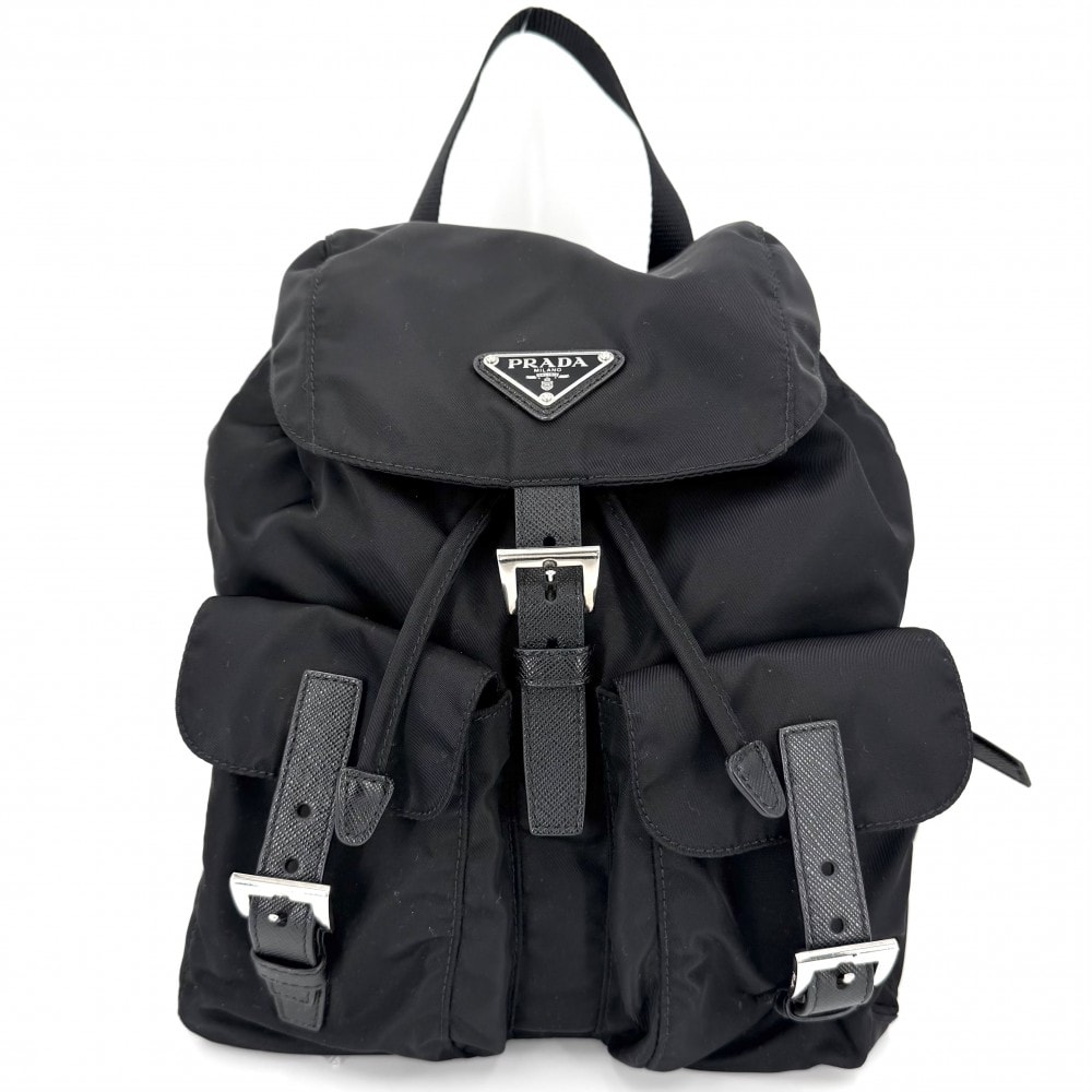 PRADA プラダ リュック トライアングルロゴ バックパック メンズ レディース 1BZ677 ナイロン    ブラック 黒 シルバー金具 ユニセックス 美品【中古品】