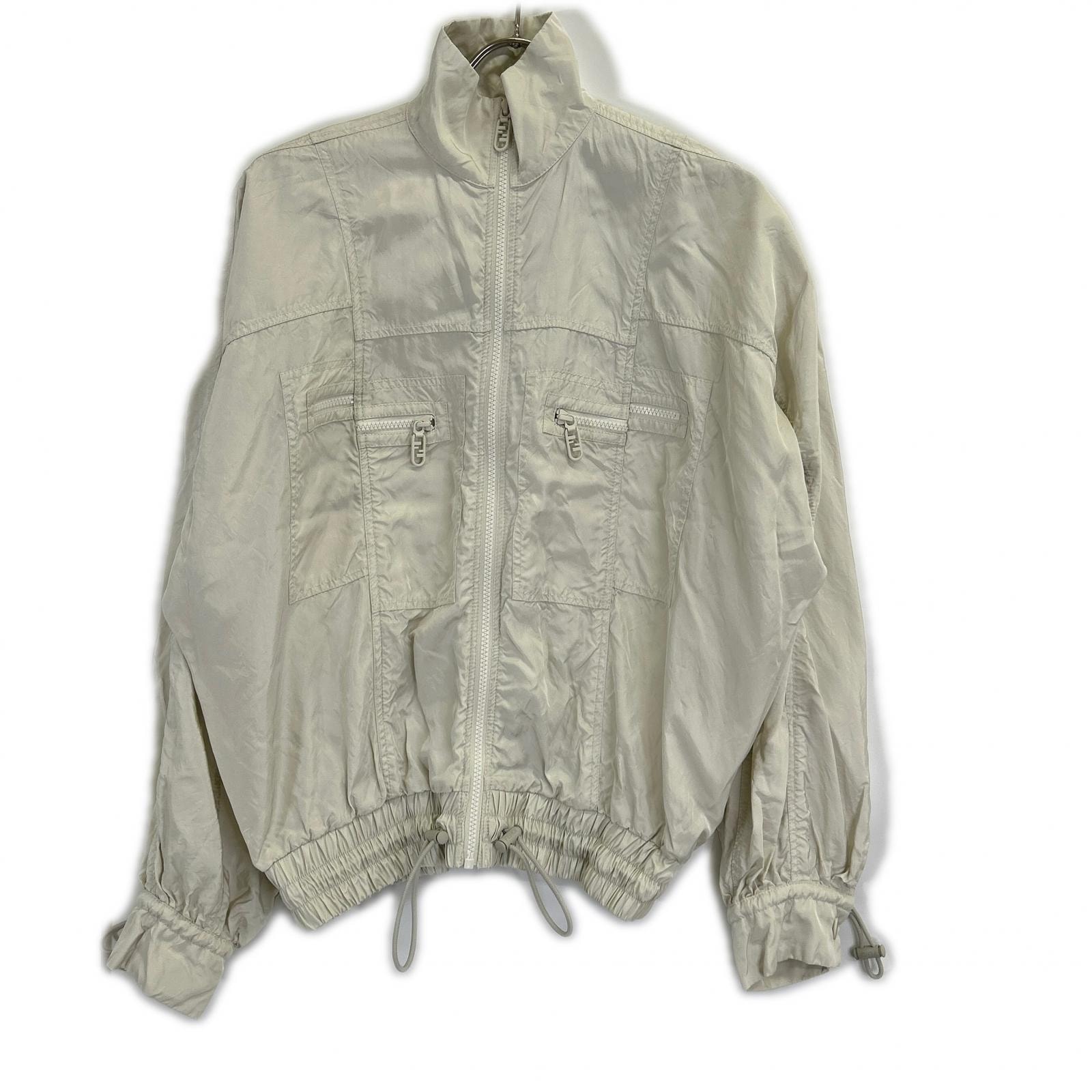 フェンディ ×MARCJACOBS ライトグレー FJ7504 AXAJ 23年製 ナイロンブルゾン 36
