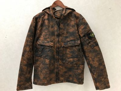 stone island ジップアップパーカー