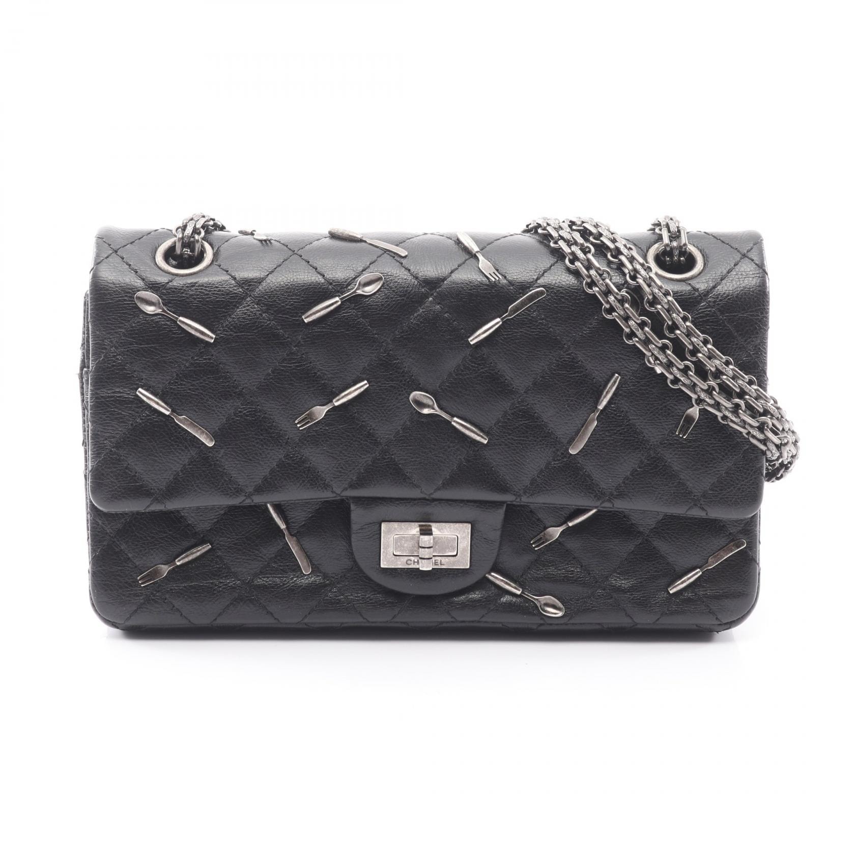 シャネル CHANEL 2.55 マトラッセ マドモアゼルチェーン Wフラップ ショルダーバッグ バッグ レザー レディース ブラック系 A37586 【中古】