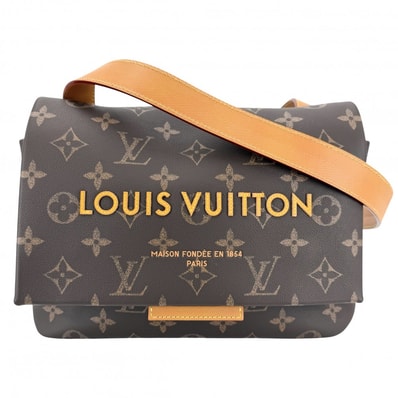 LOUIS VUITTON ルイヴィトン ショルダーバッグ モノグラム テイクアウト・メッセンジャー 肩掛け 斜め掛け M28113 モノグラムキャンバス ブラウン 茶 ゴールド金具 メンズ 美品【中古品】