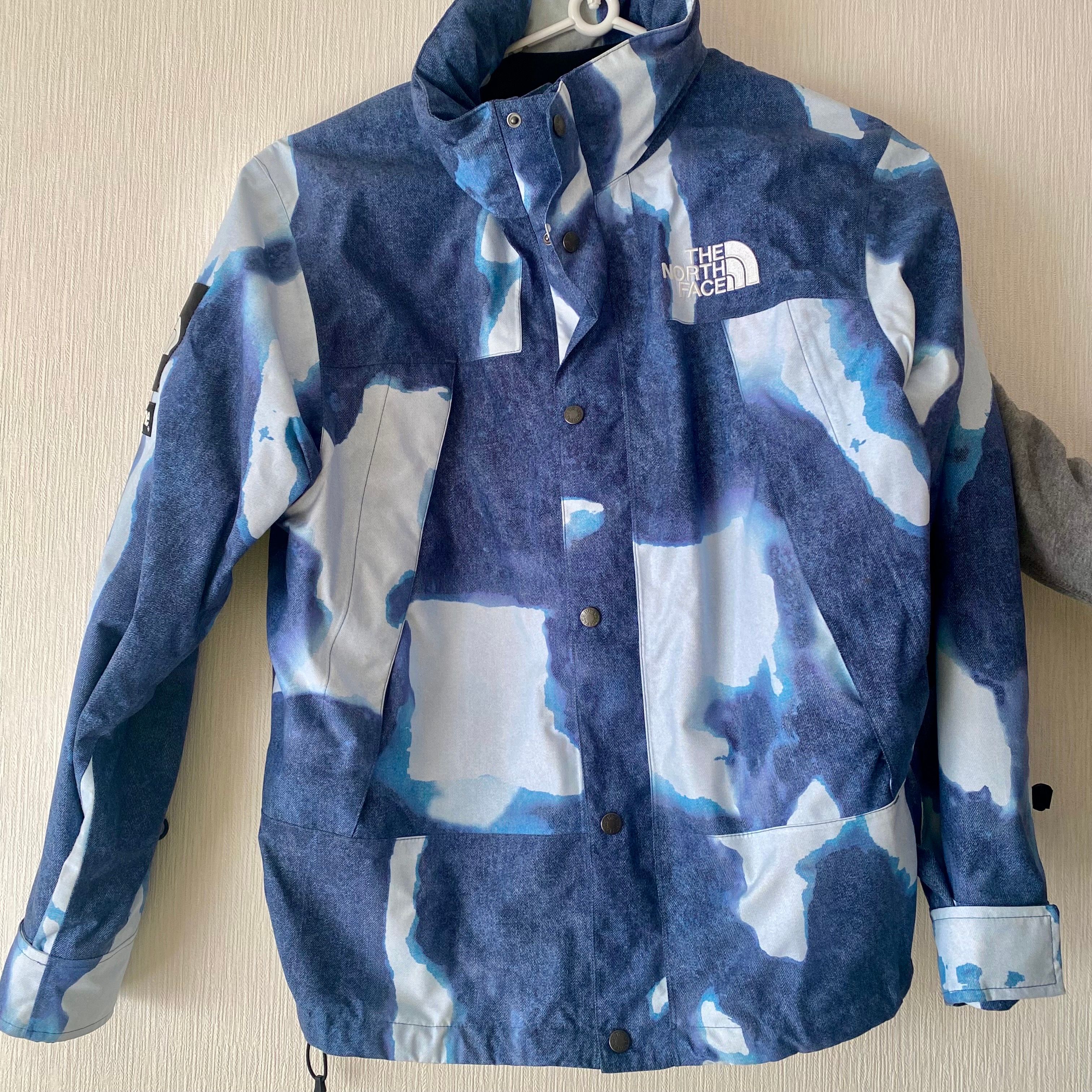 Supreme x The North Face Bleached Denim Print Mountain Jacket "Indigo"