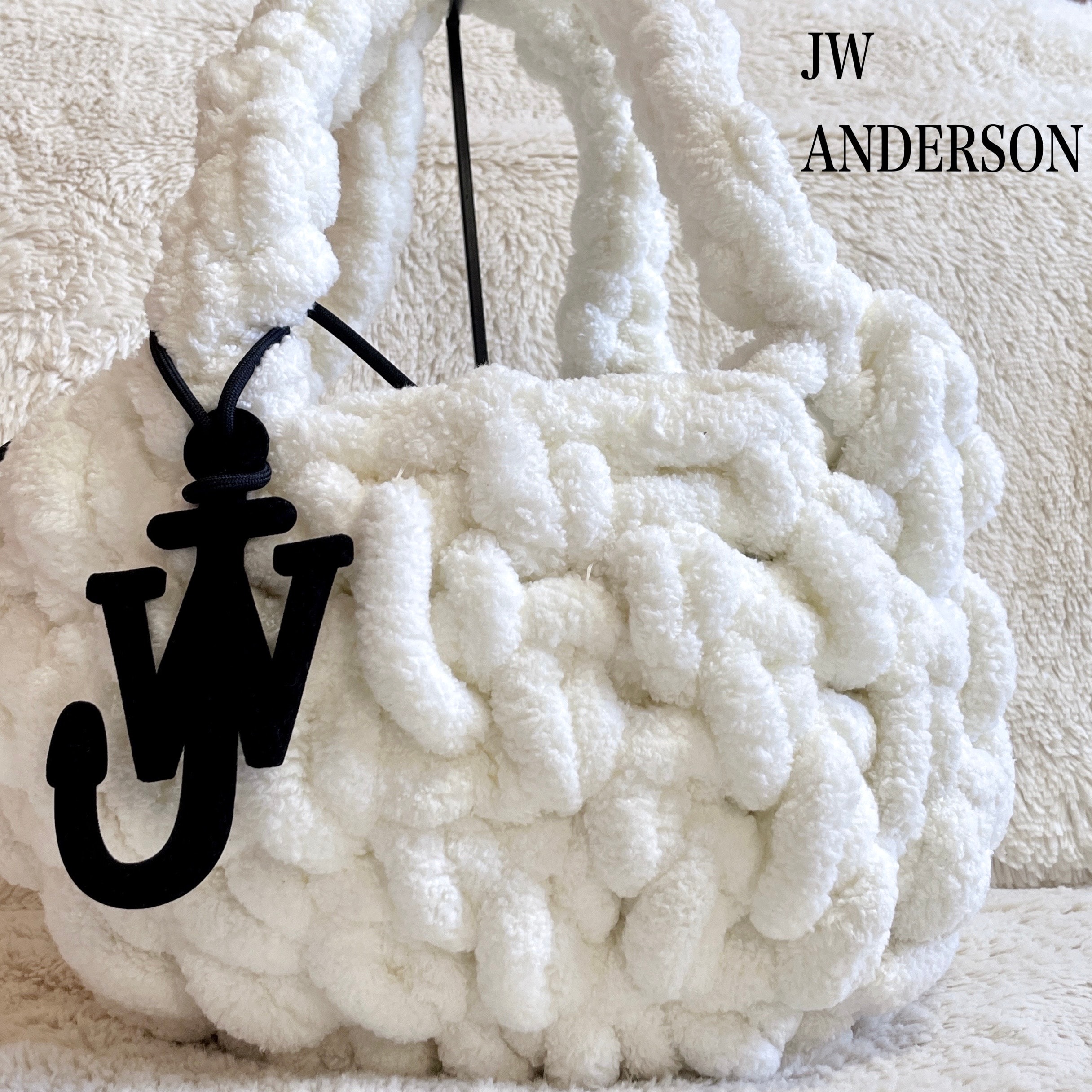 ロエベ(LOEWE) 人気のバッグ・財布 新品/中古通販【スニーカーダンク】