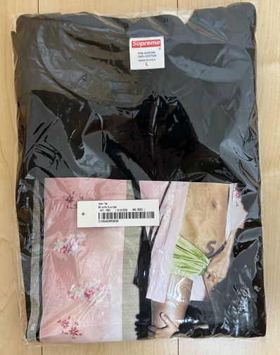 Supreme Model Tee "Black"