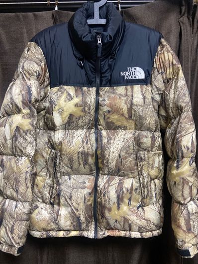 The North Face NOVELTY NUPTSE JACKET 日本版 "Leaves"