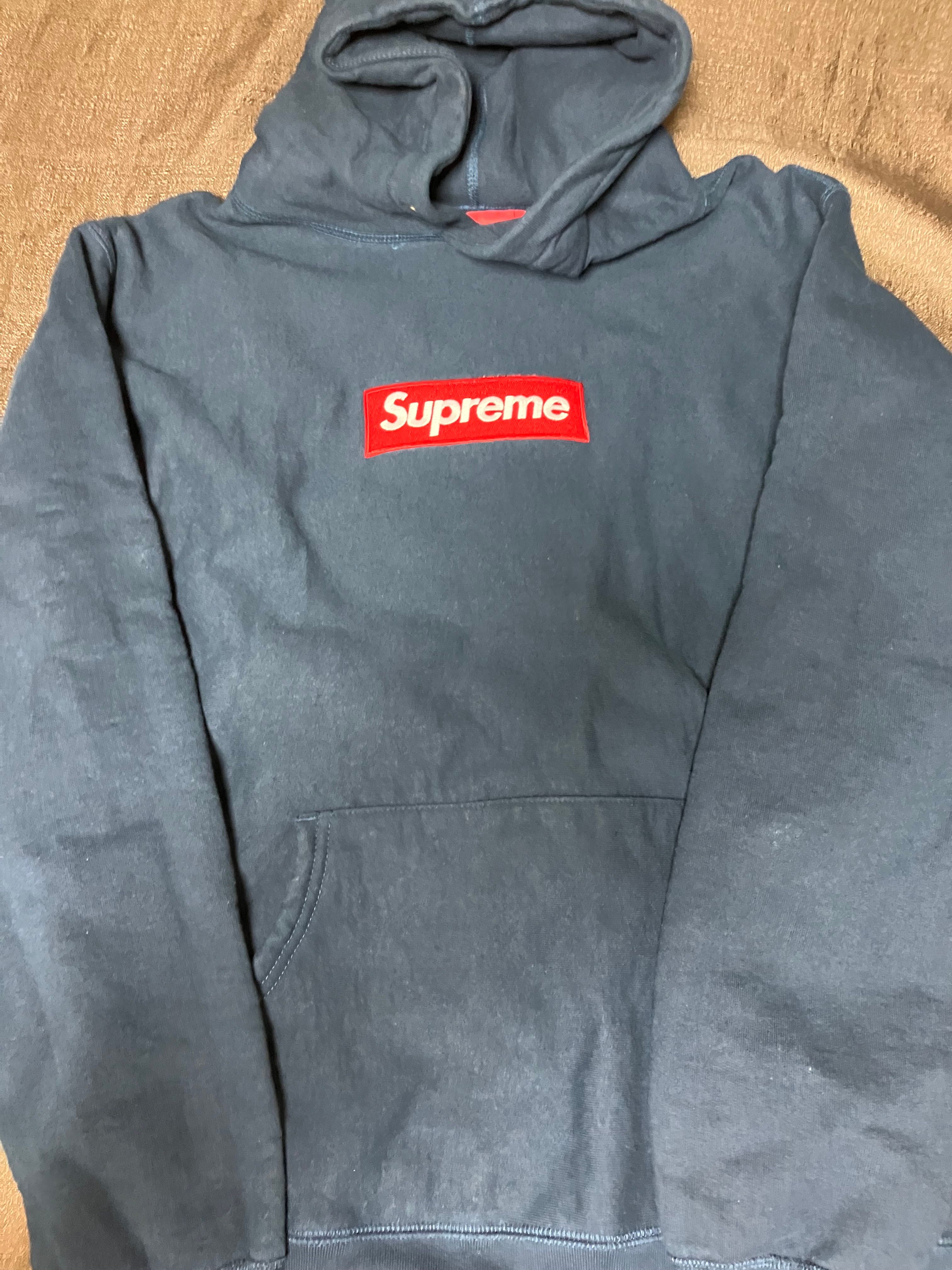 ボックスロゴパーカー